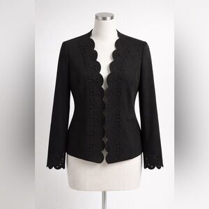Banana Republic Black Eyelit Scalloped Blazer Quiet Luxury Minimalist Size 6